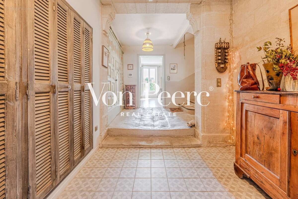 Maison à VILLENEUVE-LES-AVIGNON