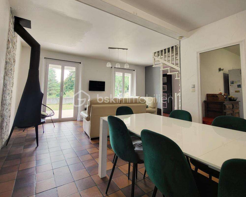 Maison familiale de 160 m² – grand terrain au calme – fort potentiel professionnel - photo 2