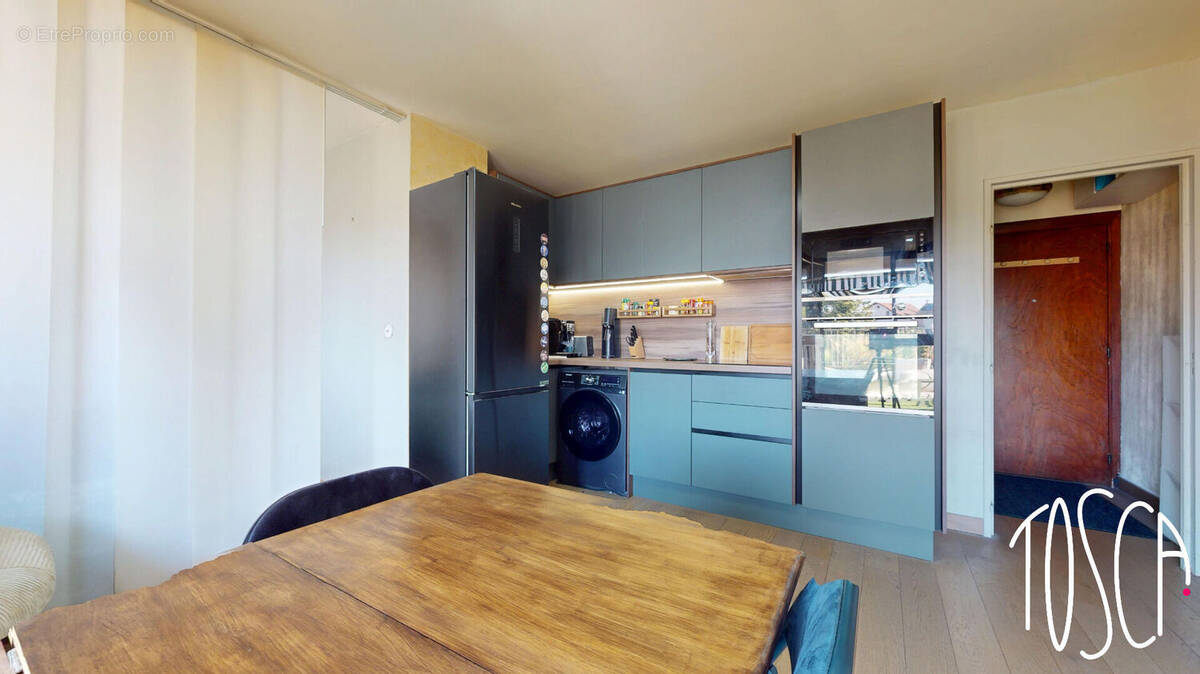 Appartement à FRESNES