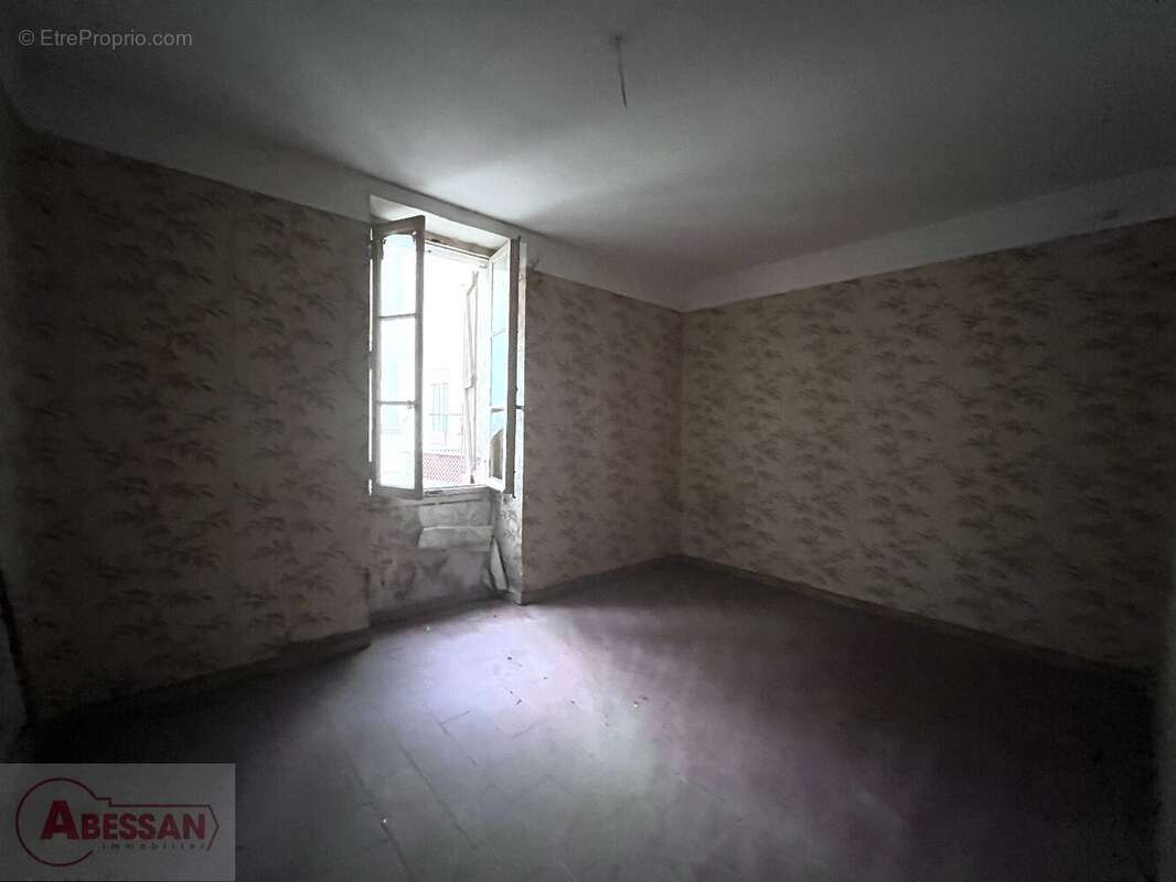 Appartement 40 m² à La Grand-Combe  - photo 4