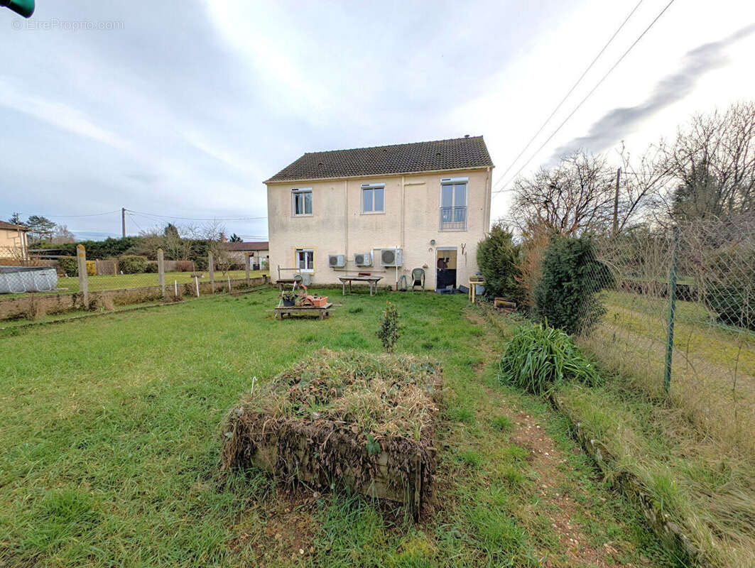 Maison à APPOIGNY