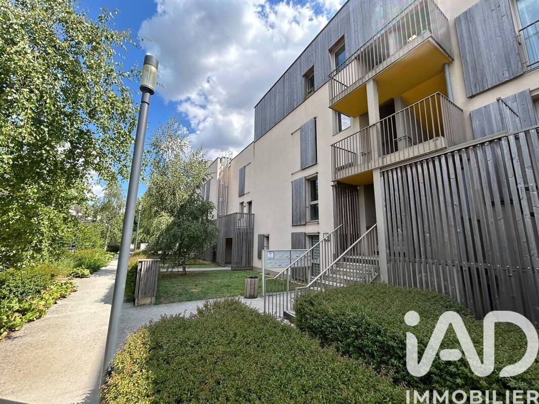 Photo 1 - Appartement à SAINTE-GENEVIEVE-DES-BOIS