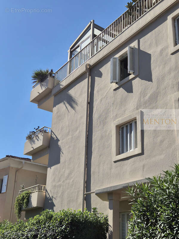 Appartement à ROQUEBRUNE-CAP-MARTIN