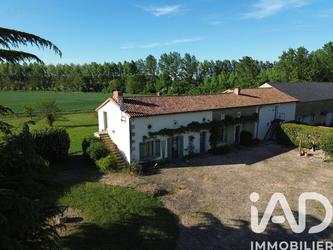 Photo 1 - Maison à SAINTE-VERGE