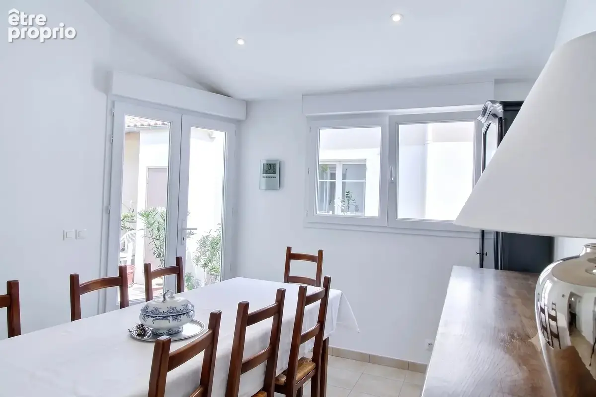 Appartement 3 pièces 60 m² à vendre à Saint-Maur-Des-Fosses (94100) - photo 2