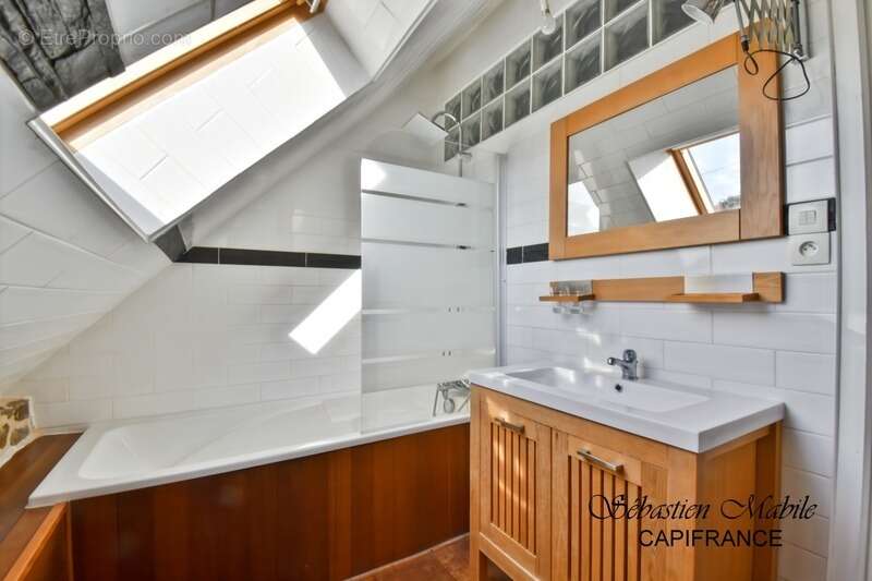 Maison à ROZ-SUR-COUESNON