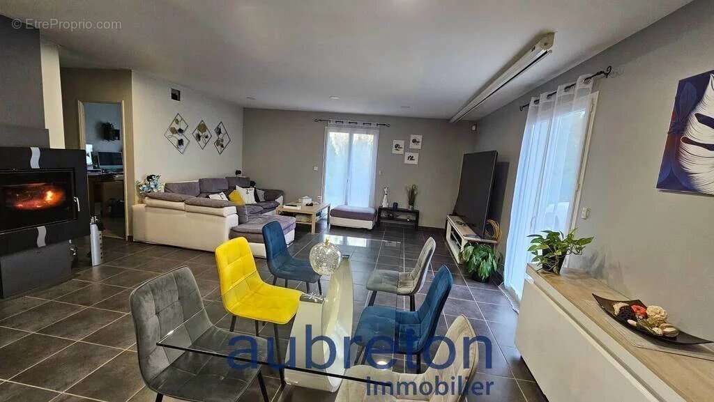 Maison à MARCILLOLES