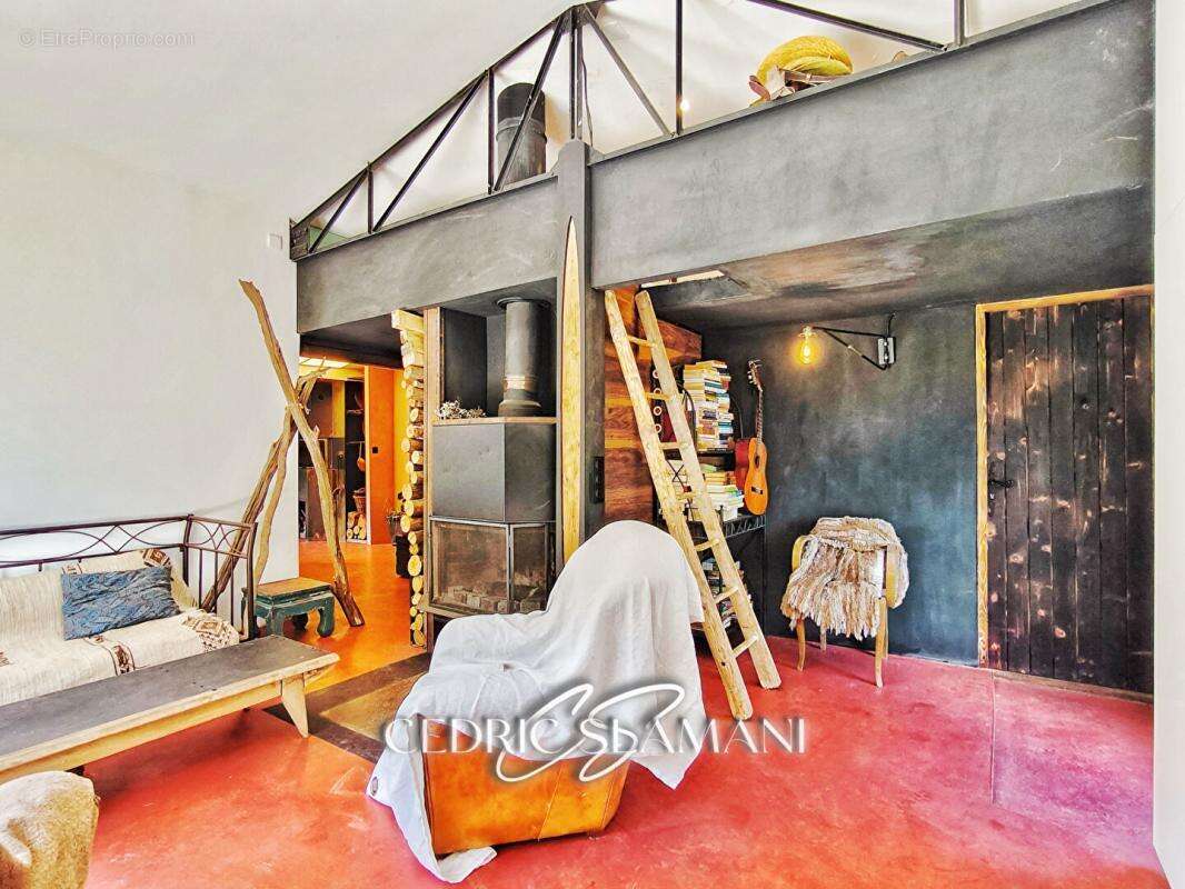 Maison à SAINT-DENIS