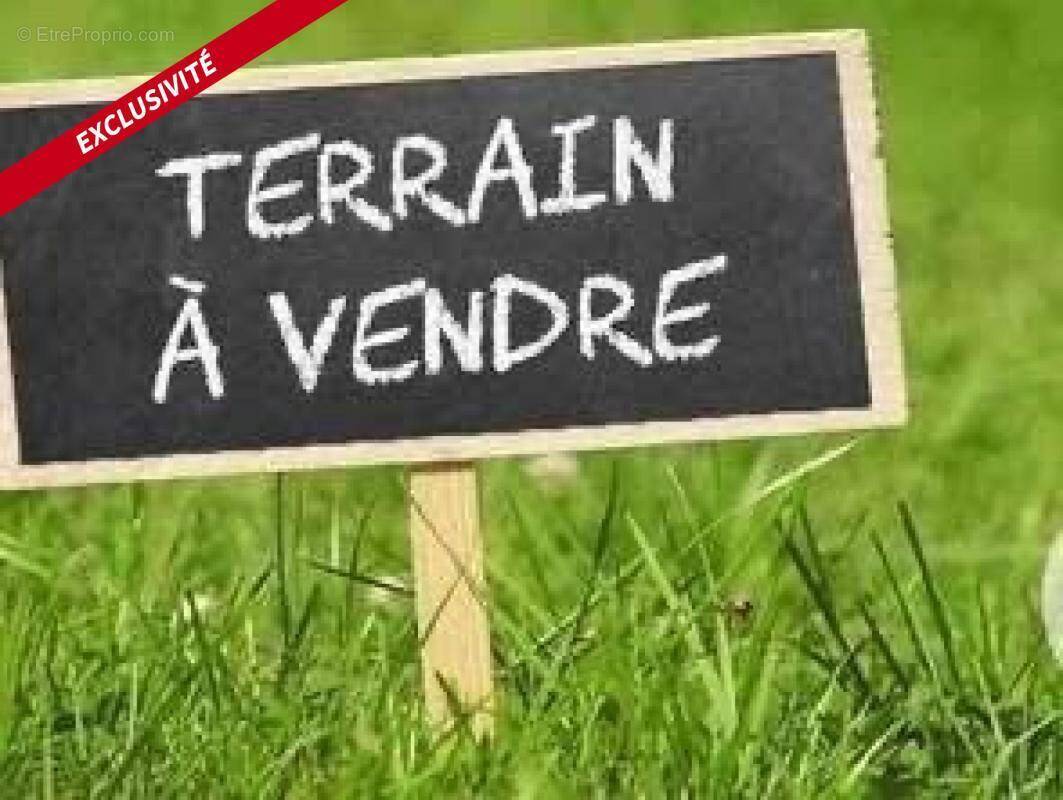 Terrain à VILLEBOUGIS