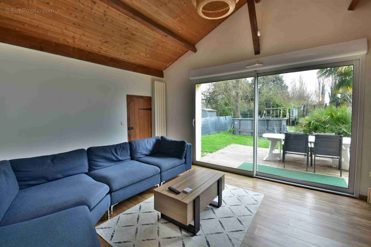 Maison à MESCHERS-SUR-GIRONDE