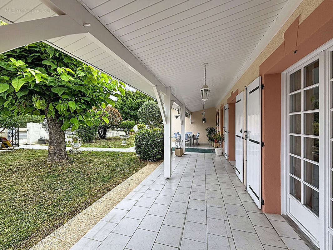 Maison Carbon Blanc 6 pièce(s) 135.05 m2 - photo 6