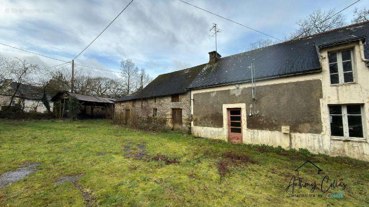 Maison à MOREAC