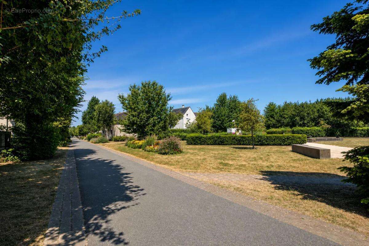 Appartement de 4 pièces de 74 m² situé à Chessy - photo 13