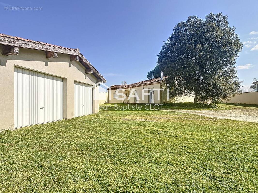 Photo 1 - Maison à ILLATS