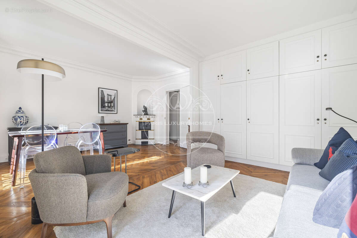 Appartement à LEVALLOIS-PERRET