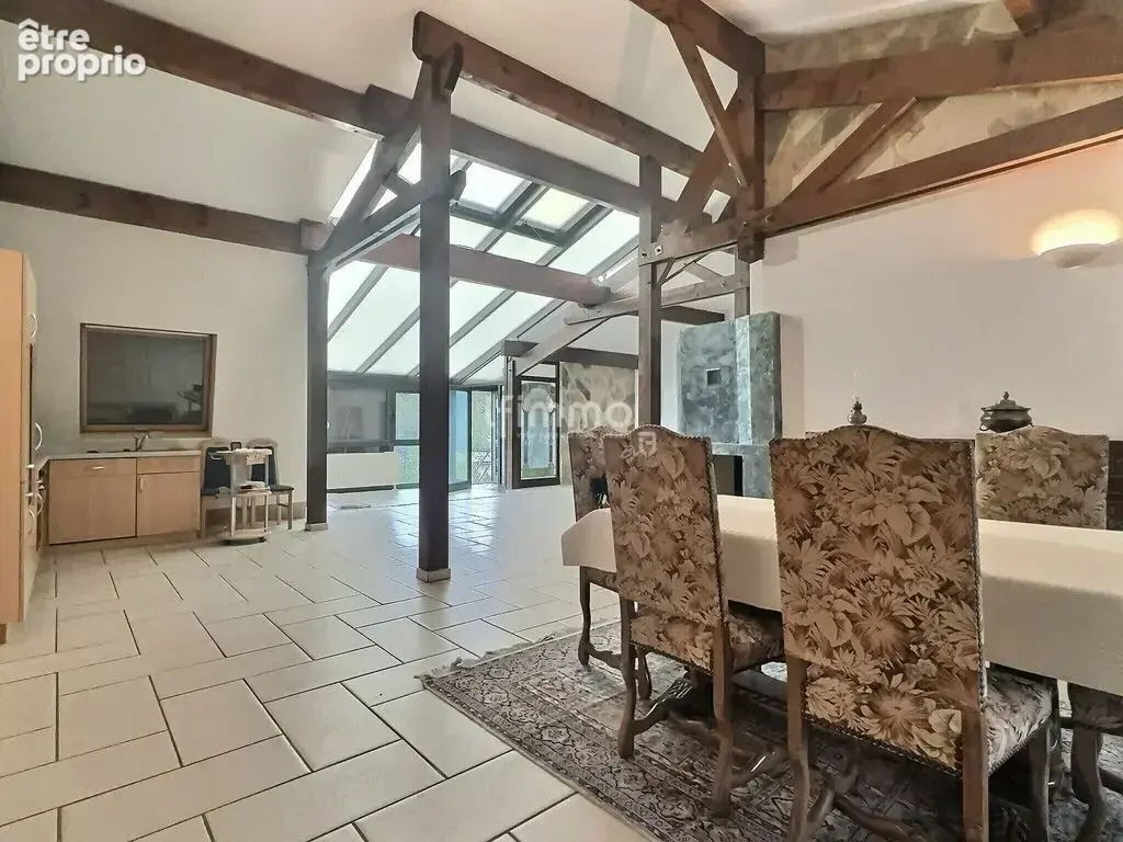 Immeuble mixte - 2 appartements, 1 local avec bureaux - photo 8