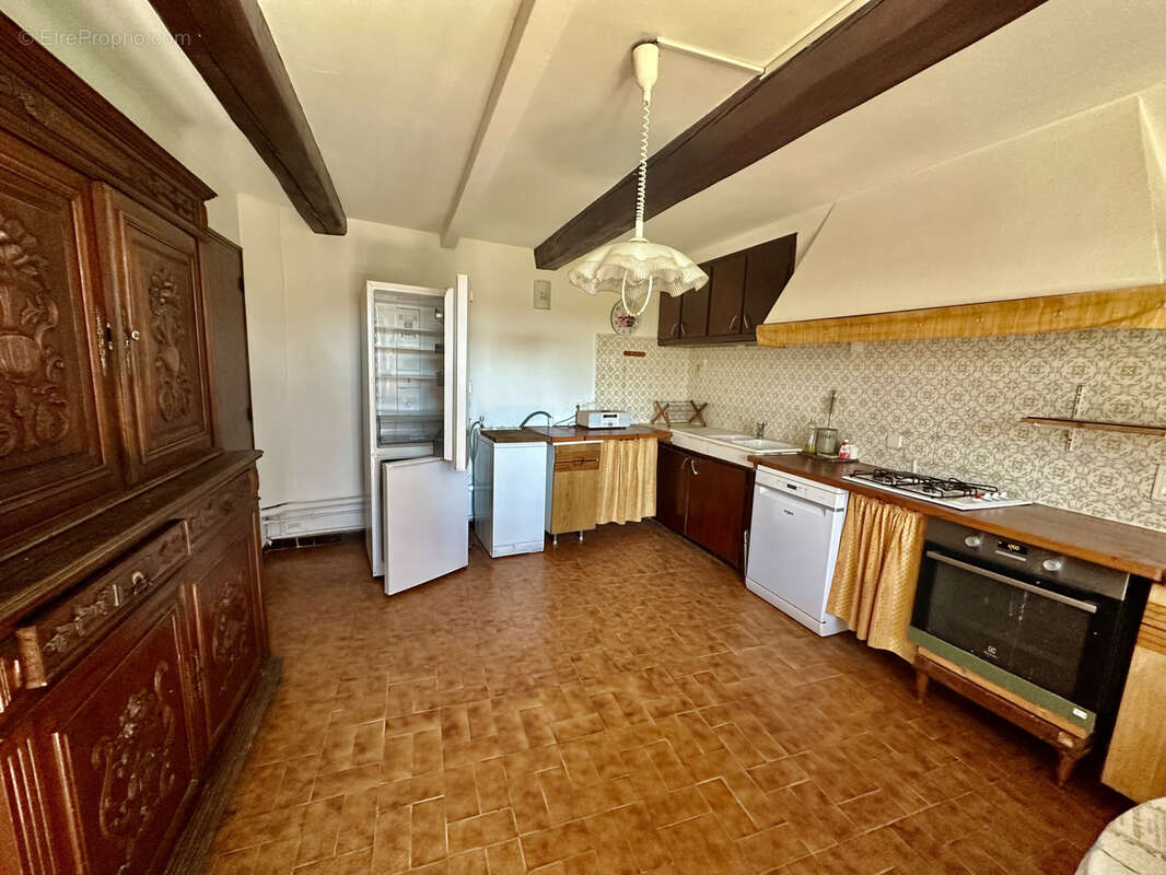 Moulès(13) : Authentique Mas T10 du XVIIIème de 252 m2 + Dépendances sur 1.9 hectare - photo 23