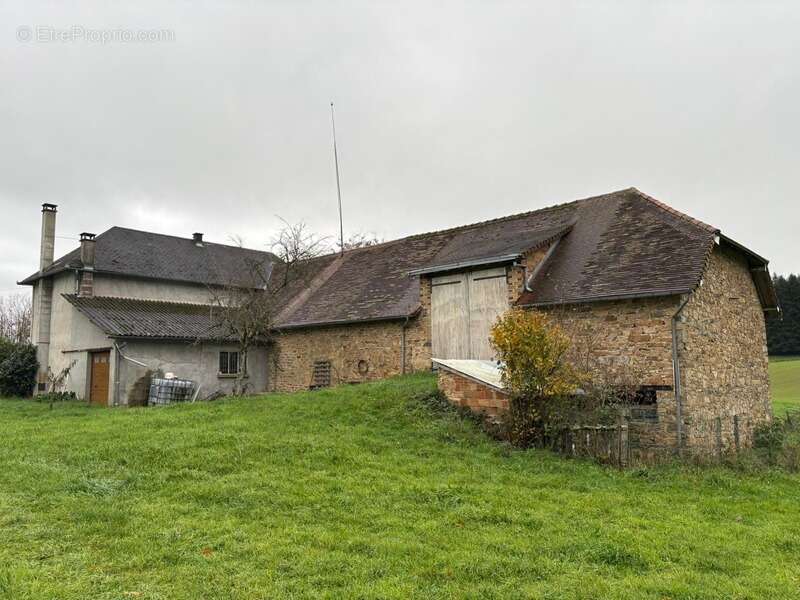 Maison à LA ROCHE-L&#039;ABEILLE