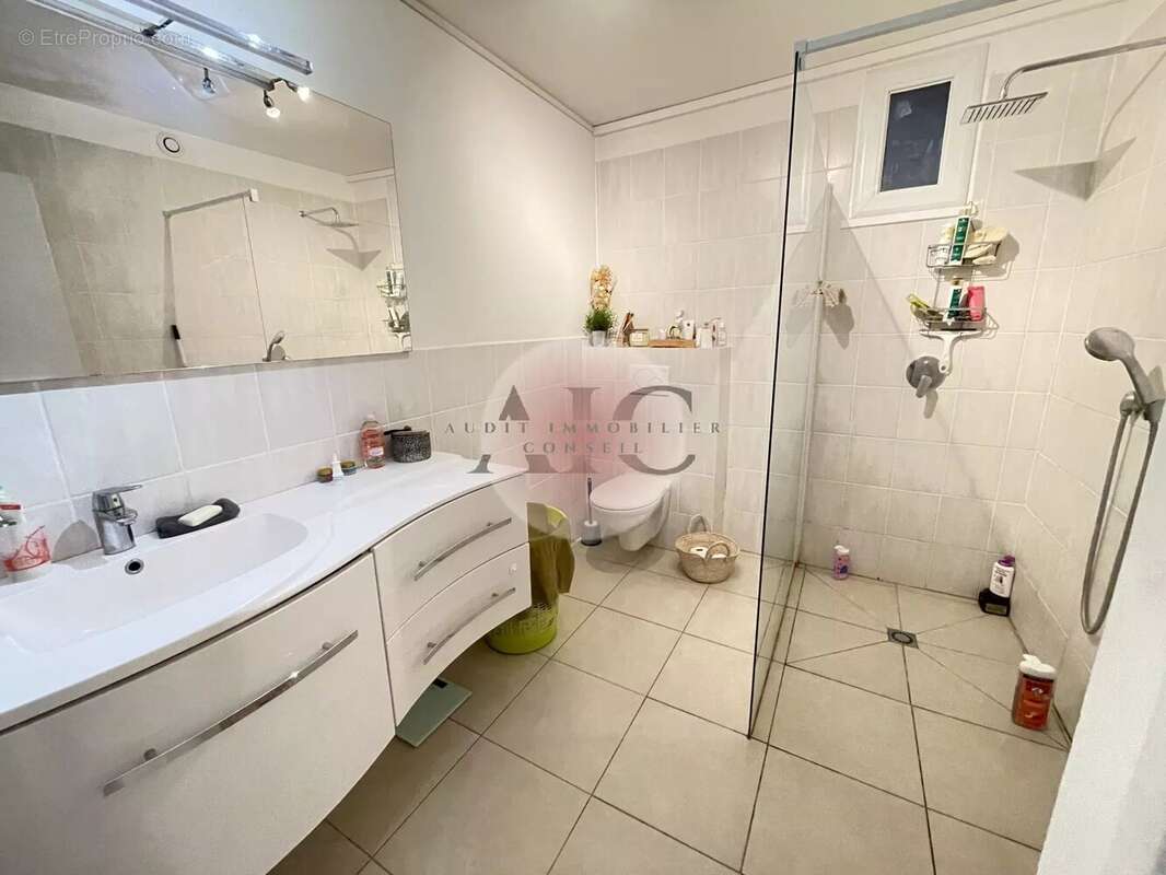 Appartement à CALLIAN