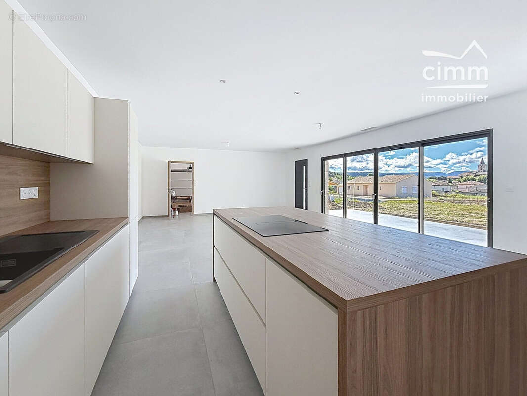 Maison 124 m² à Mazan  - photo 2