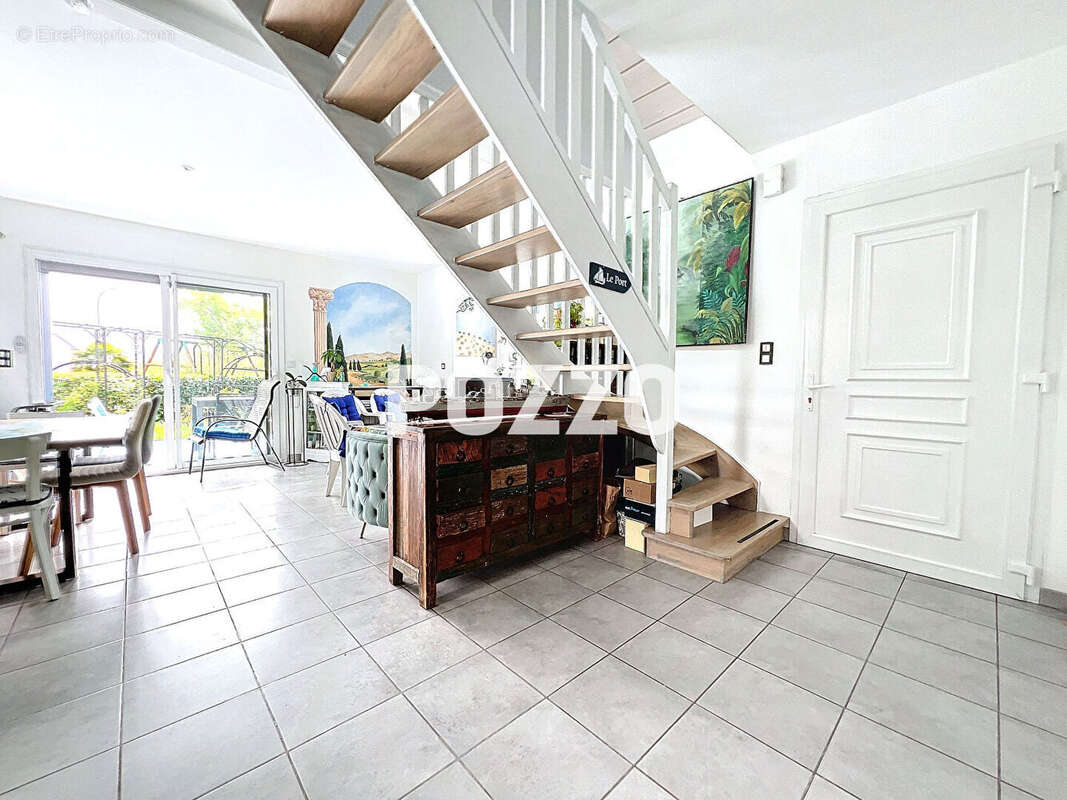 Maison à HAUTEVILLE-SUR-MER