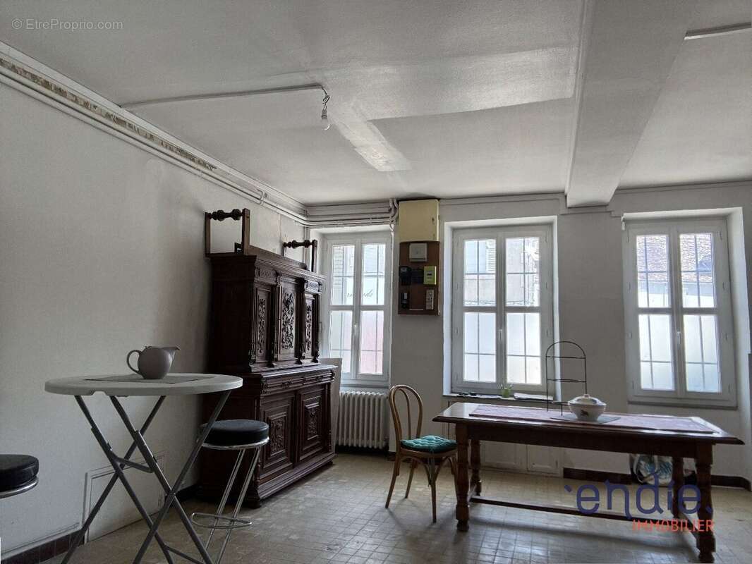 Maison à JOUET-SUR-L&#039;AUBOIS