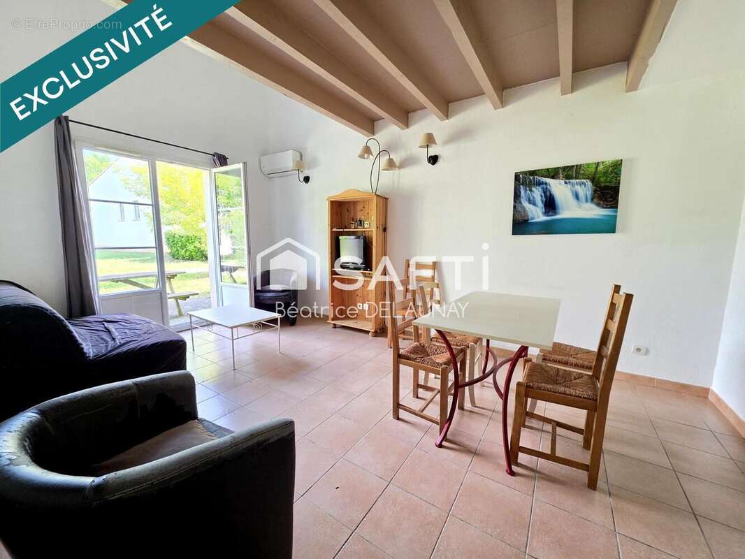 Photo 2 - Maison à GALLARGUES-LE-MONTUEUX