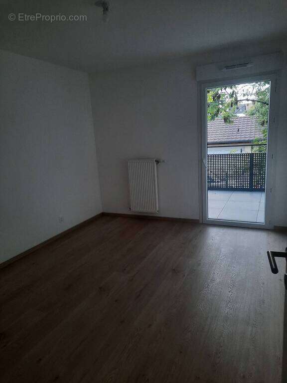 Appartement à VERSONNEX