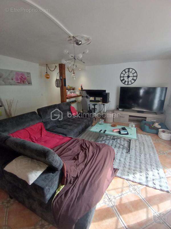 Maison à ETREPIGNEY