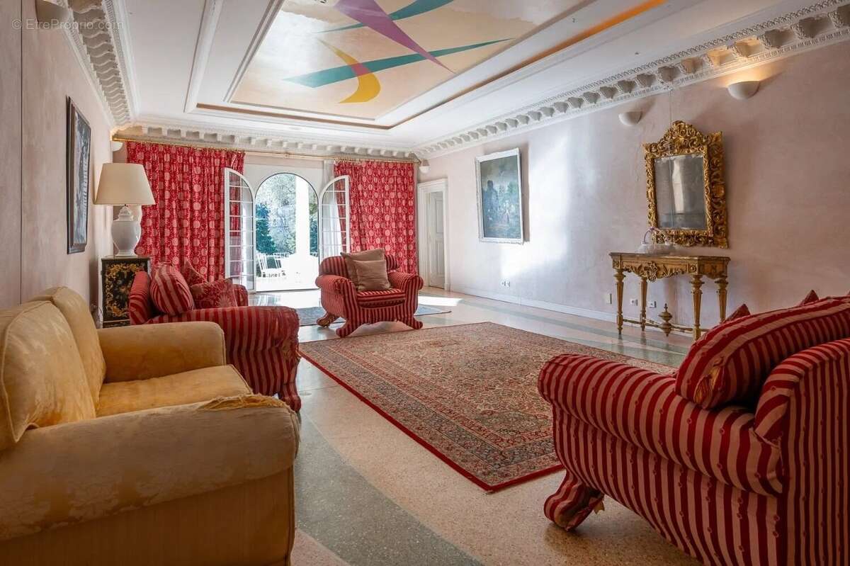 Maison à MENTON