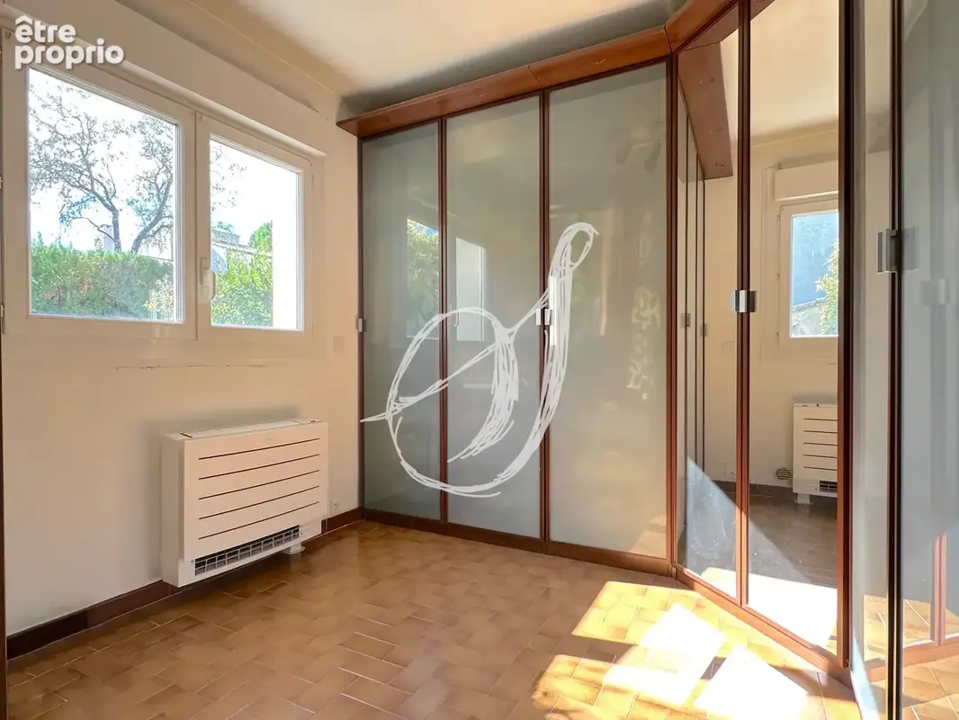 Villa de type 6, 5 chambres avec sous-sol & piscine à Saint Georges d'Orques - photo 14