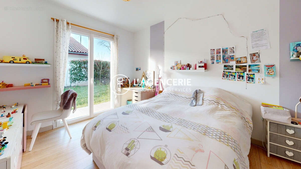 Maison à BASSUSSARRY