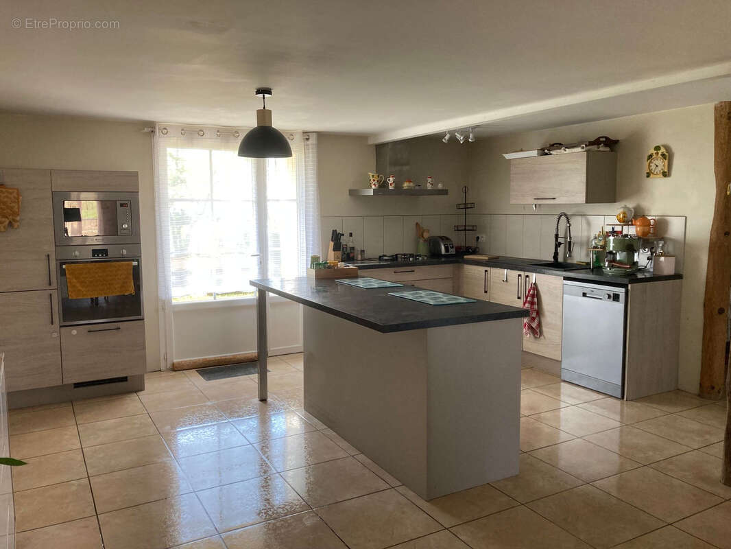 Maison à SAINT-AULAYE