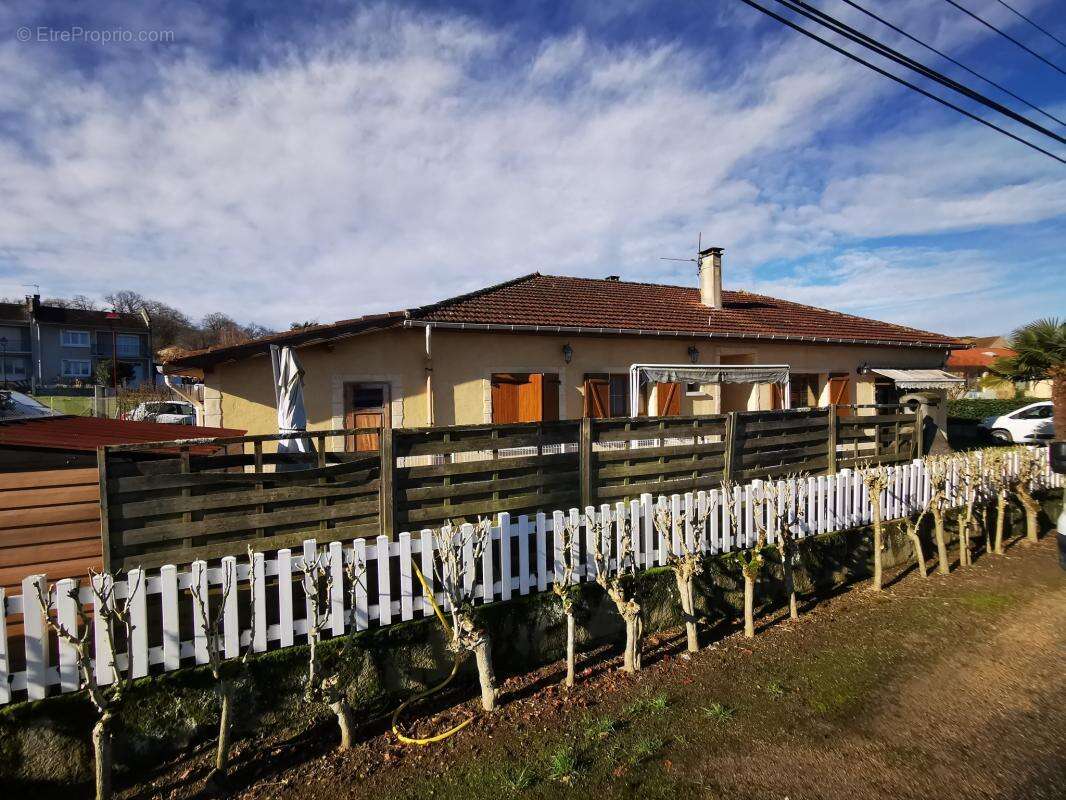 Maison à MADIRAN