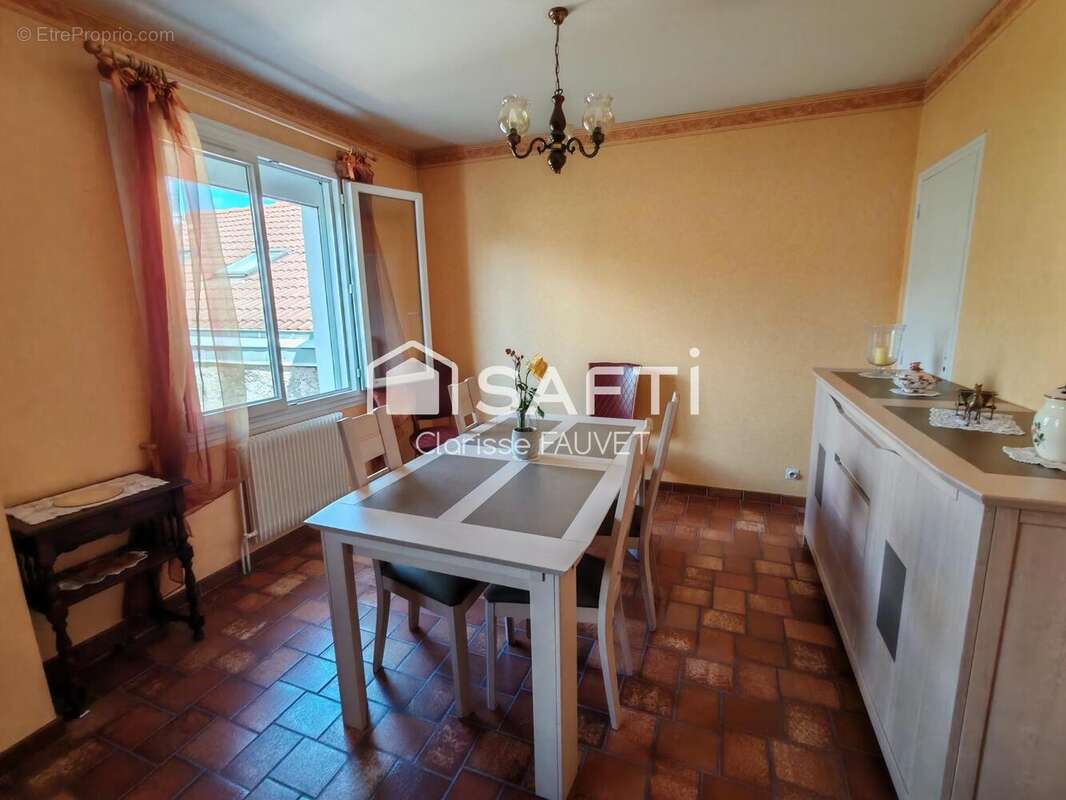 Maison 96 m² à Limoges  - photo 3
