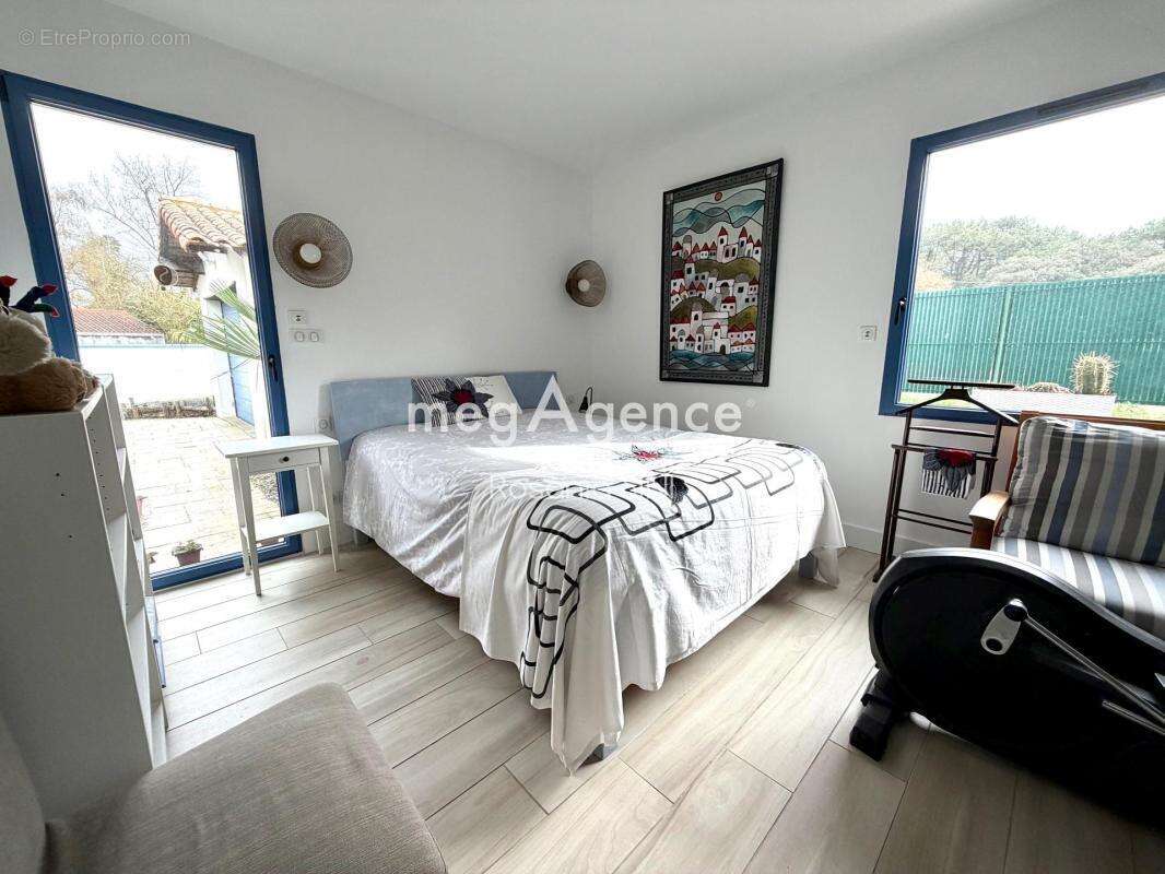 Maison à LONGEVILLE-SUR-MER