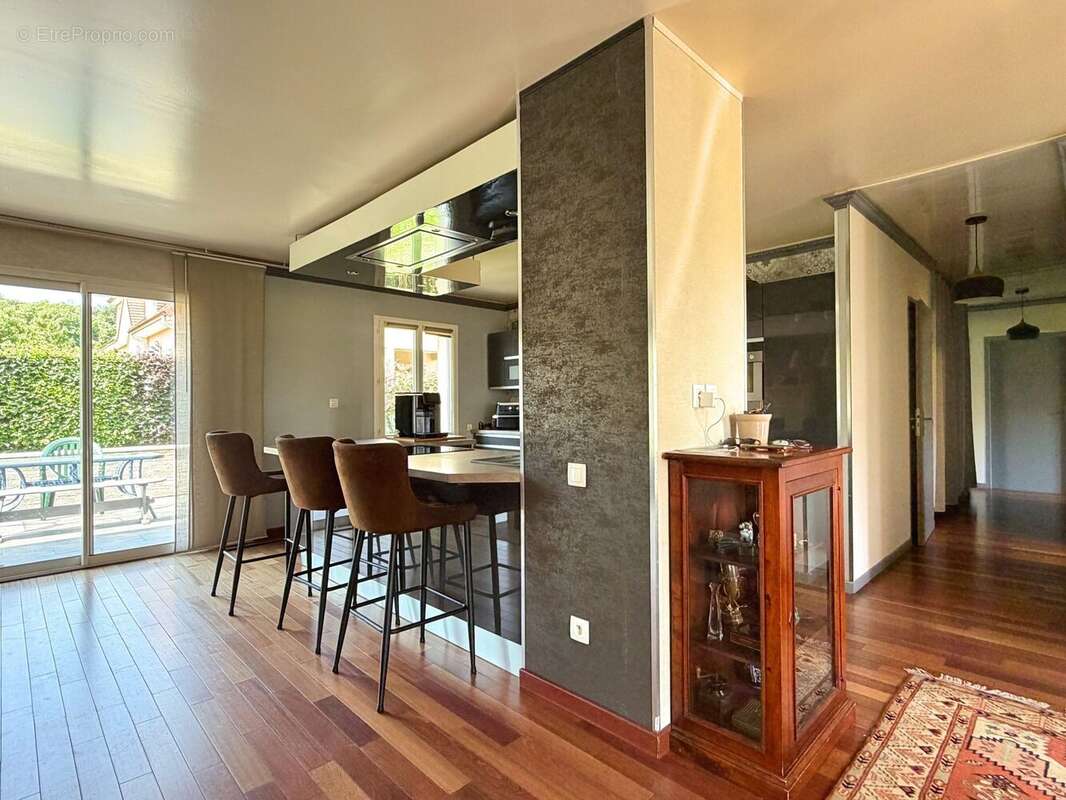 Maison 174 m² à Vernon  - photo 4
