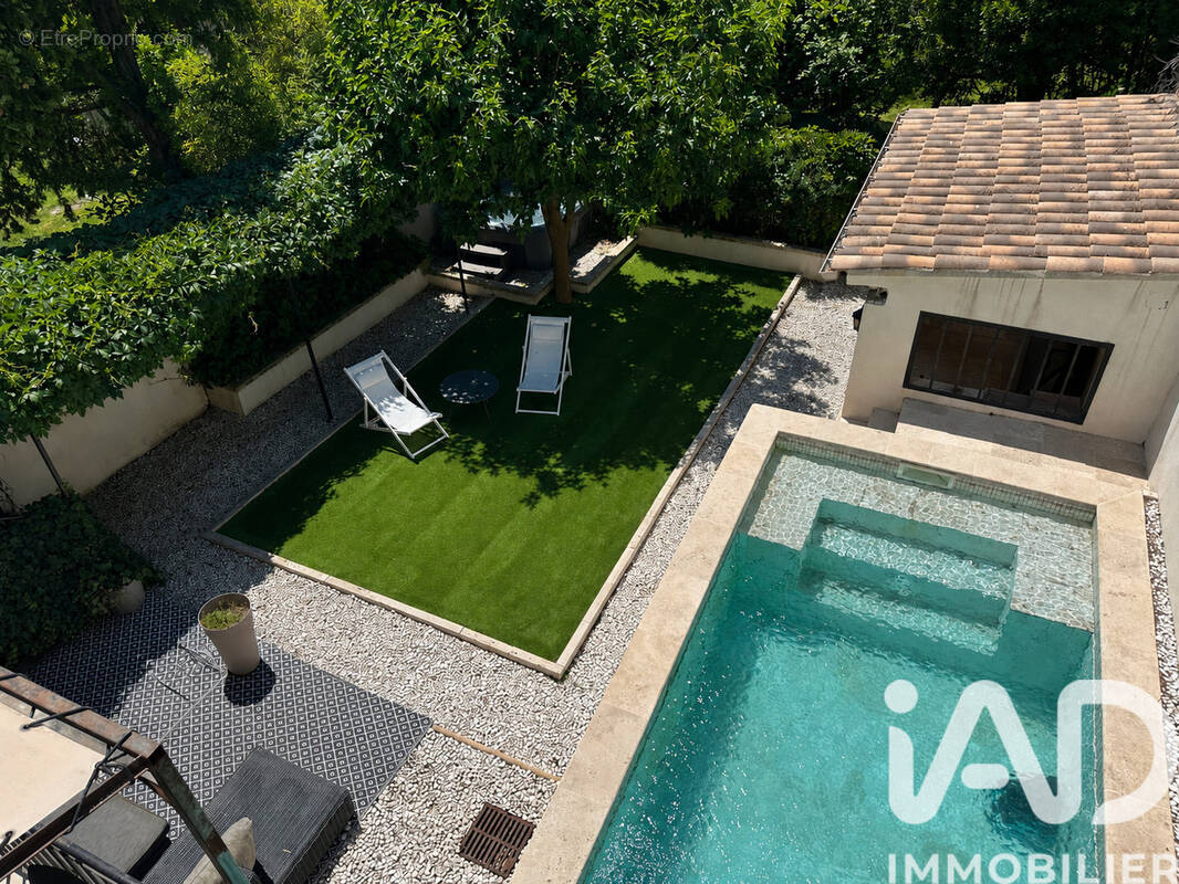 Photo 1 - Maison à SORGUES