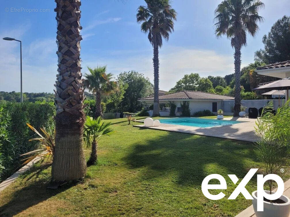 Maison à SAINT-JEAN-DE-VEDAS