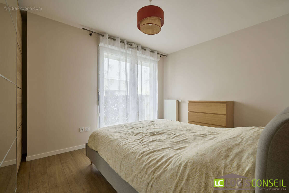 Appartement à BOURG-LA-REINE