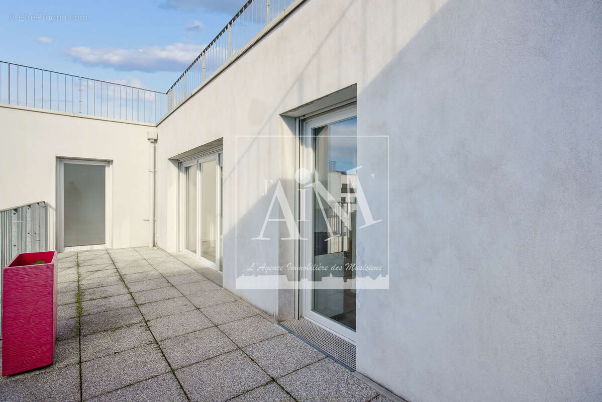 Appartement à NANTERRE