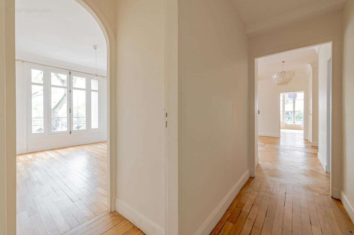 Appartement à PARIS-4E