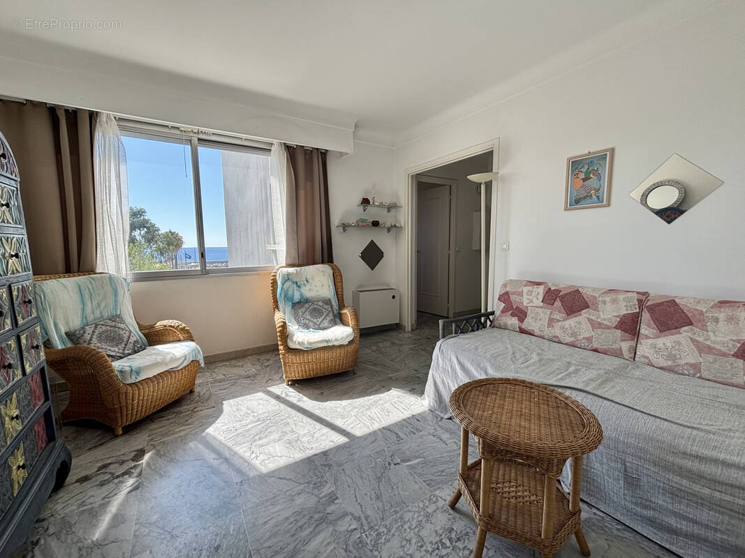Appartement à ROQUEBRUNE-CAP-MARTIN