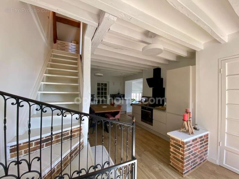 Maison à SAINT-JUST-EN-BRIE