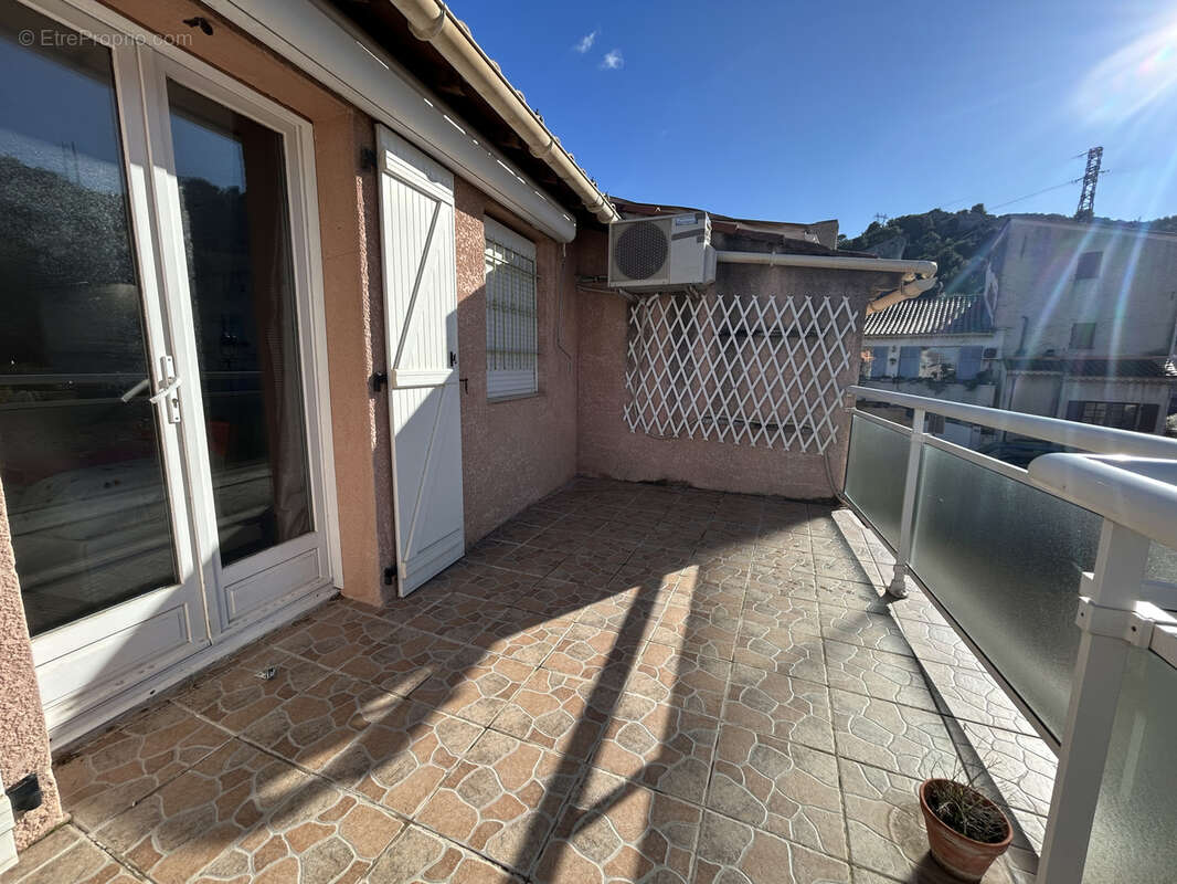 Maison à CHATEAUNEUF-LES-MARTIGUES