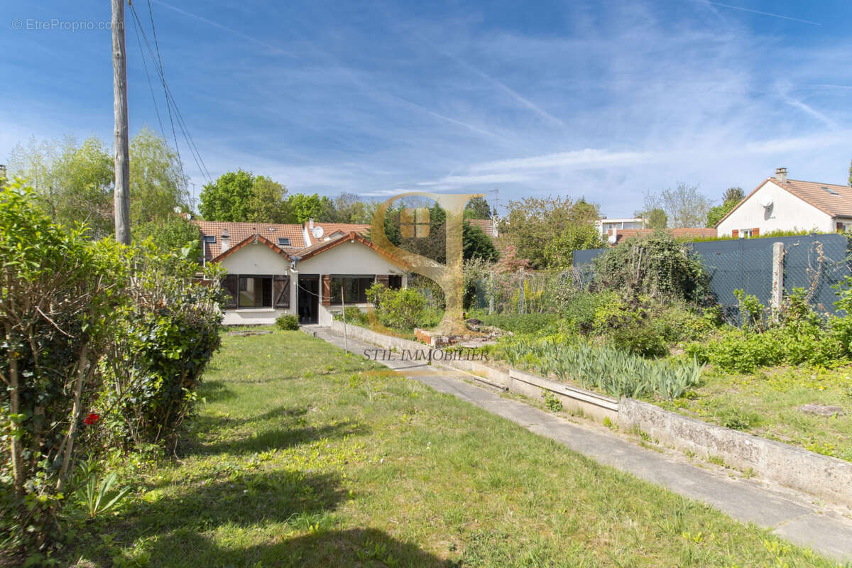 Maison à YERRES