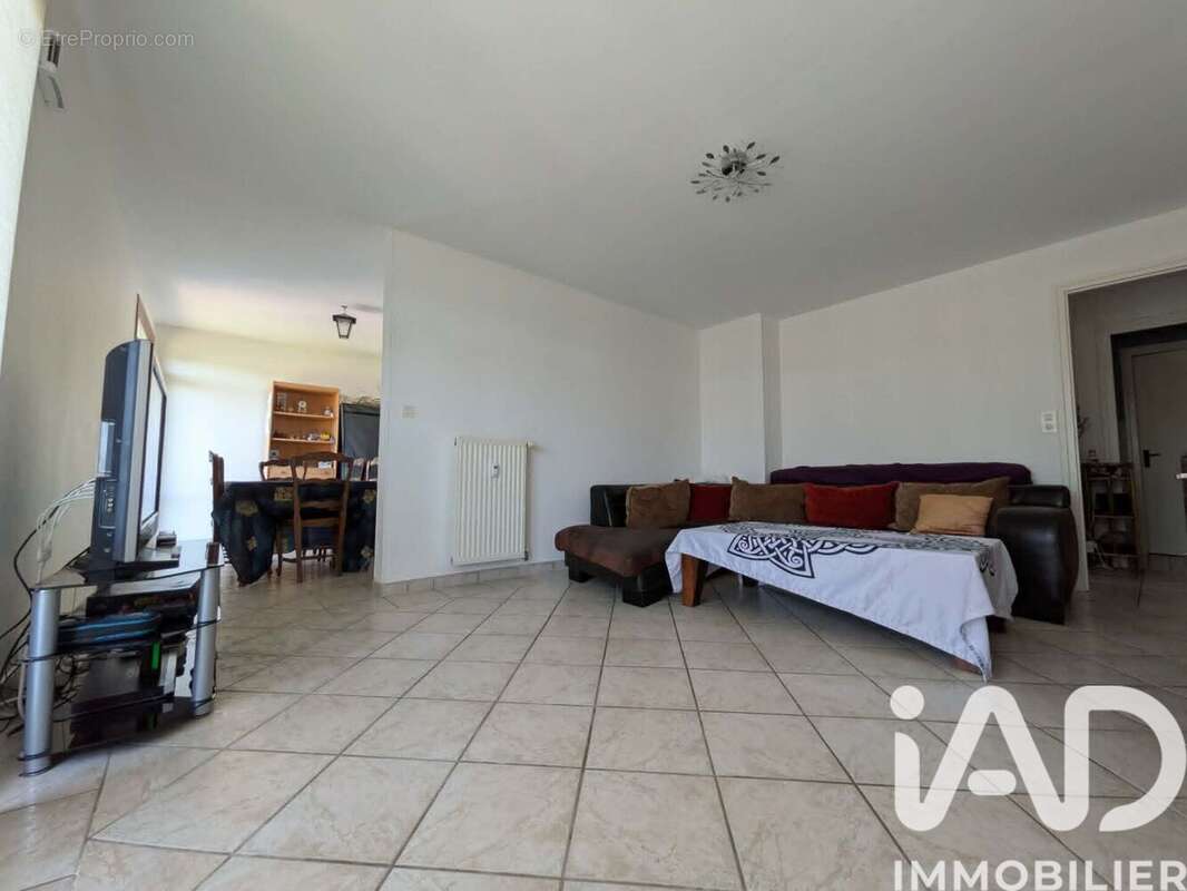 Appartement 89 m² à Verdun  - photo 4