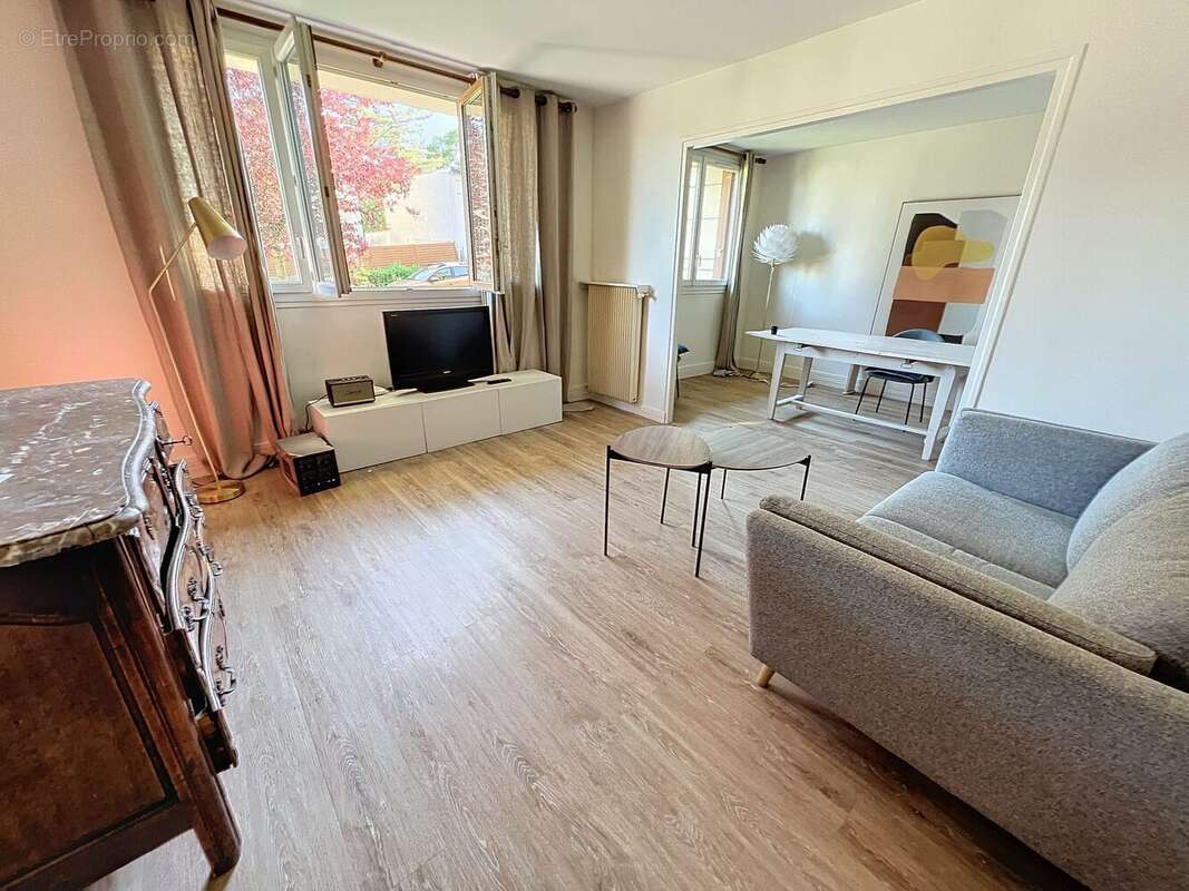Appartement à GARCHES