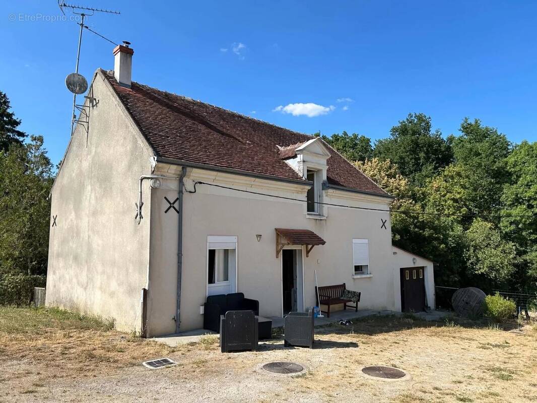 Maison à MEUSNES