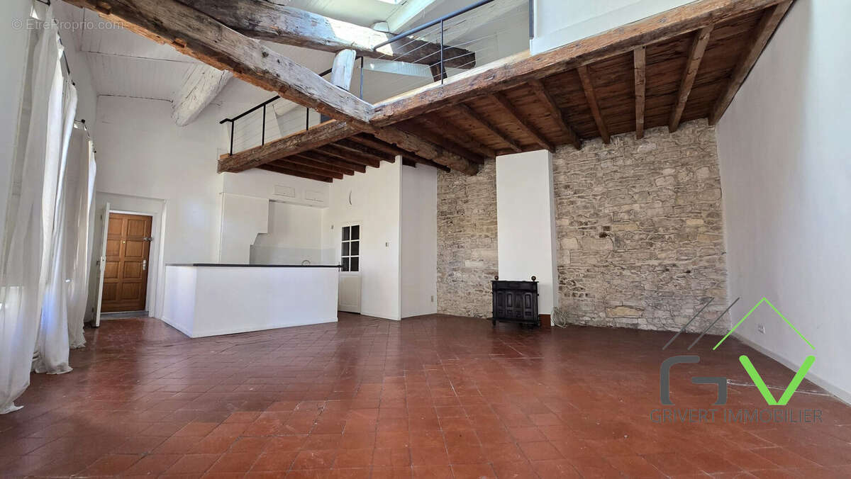 Appartement à NIMES